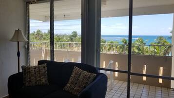 Exclusive Triple Room, 3 Bedrooms, Beach View, Beachfront | 3 bedrooms, Egyptian cotton sheets, premium bedding, Select Comfort beds