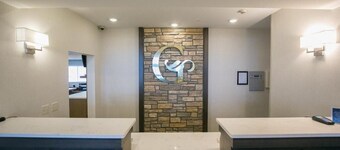 GrandStay Cannon Falls