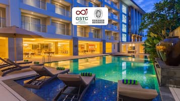 Outdoor pool, sun loungers