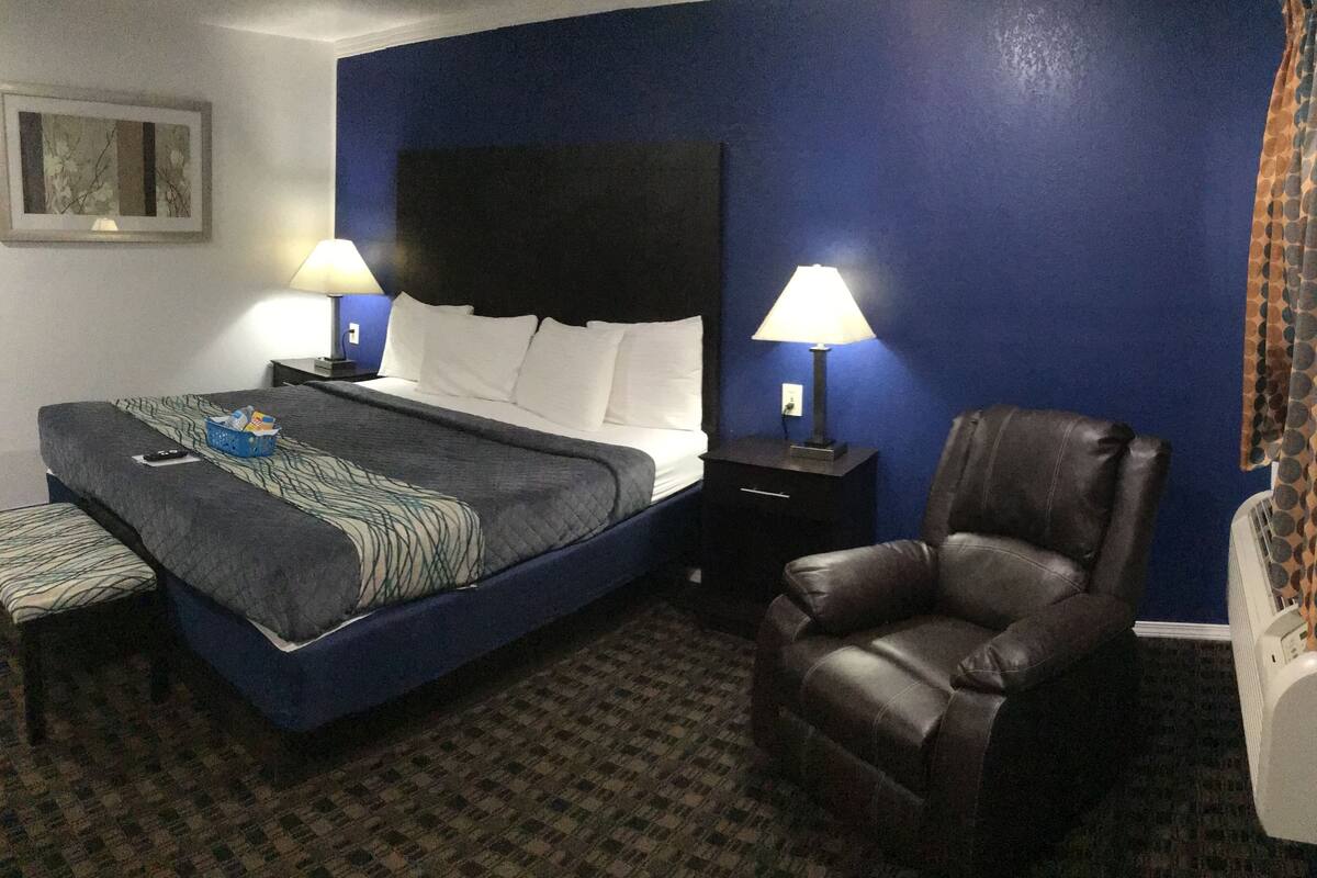 Standard Suite, 1 King Bed, Non Smoking, Refrigerator & Microwave | Front of property
