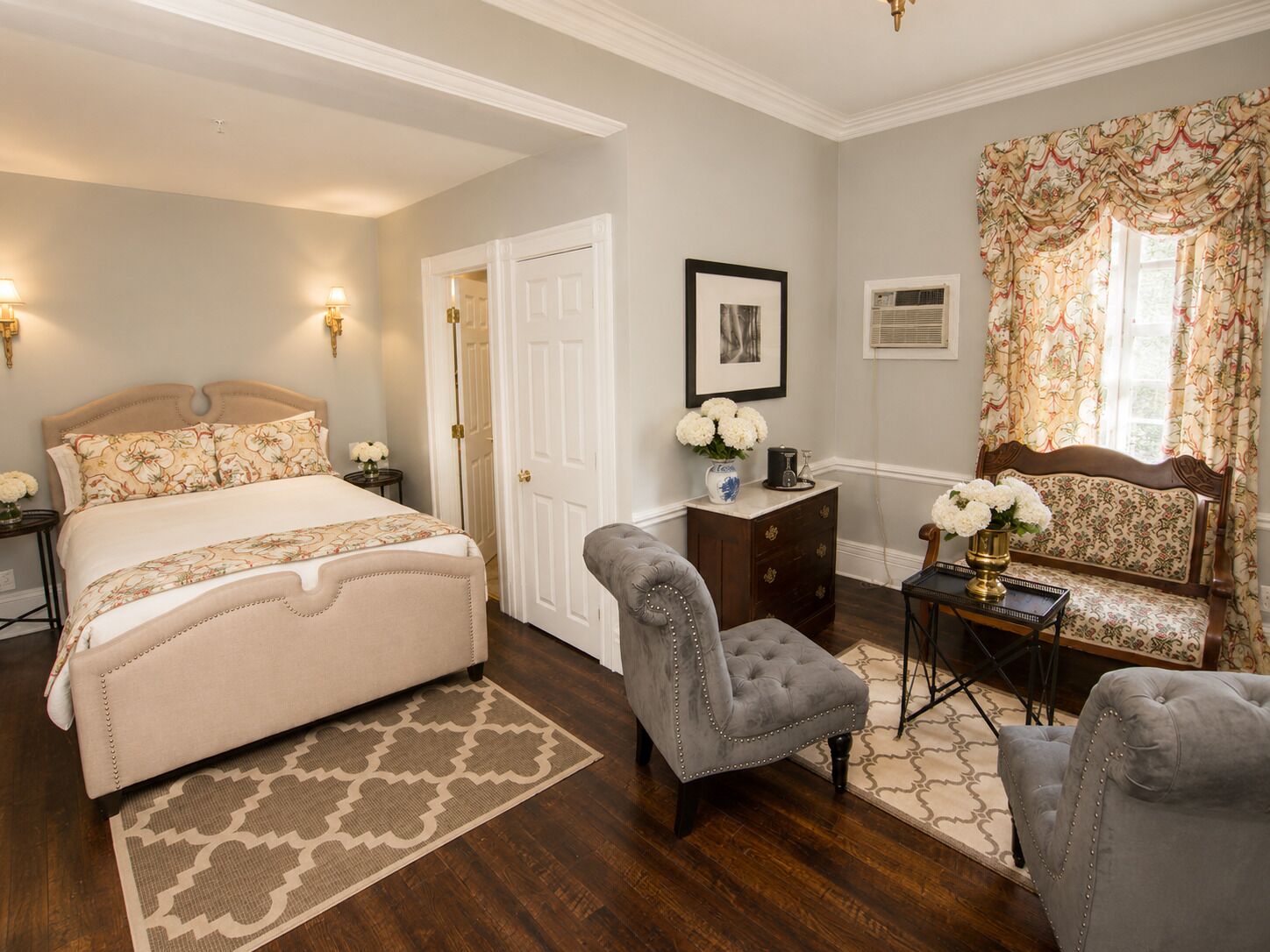 Room, 1 Queen Bed | Iron/ironing board, bed sheets