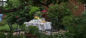 Mon Ami Bed and Breakfast