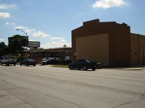 View from property - Travel Inn (Broadview)