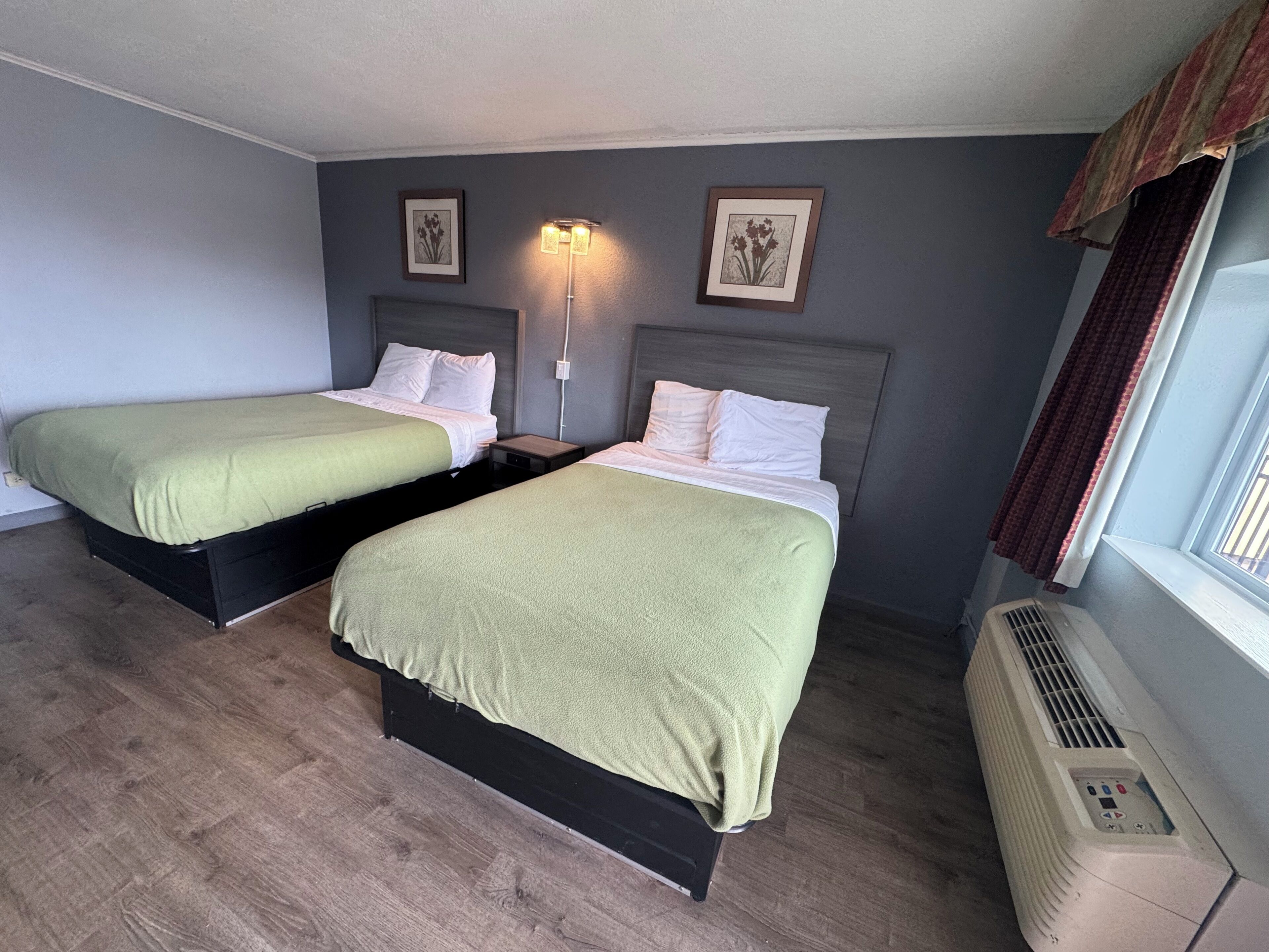 Desk, laptop workspace, iron/ironing board, free WiFi