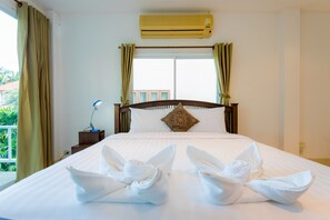 5-Bedroom Pool Villa  | 5 bedrooms, free WiFi - Tananza Pool Villa Nern Khao Phuket (Ratsada)