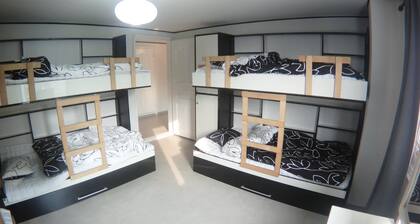 Lux Guesthouse - Hostel