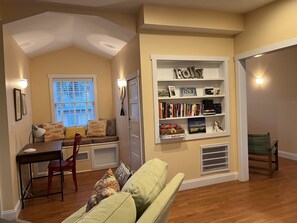 TV, DVD player, books, stereo