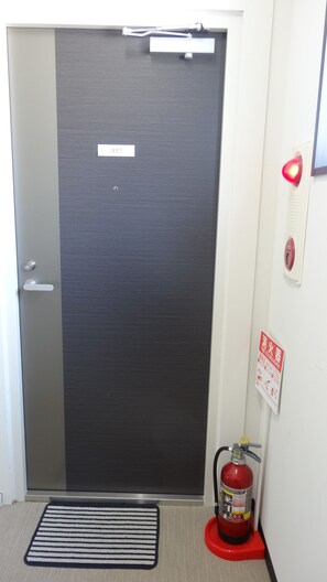 Hallway - Keimei Guest House - Hostel (Osaka)