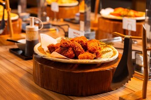 Daily buffet breakfast for a fee