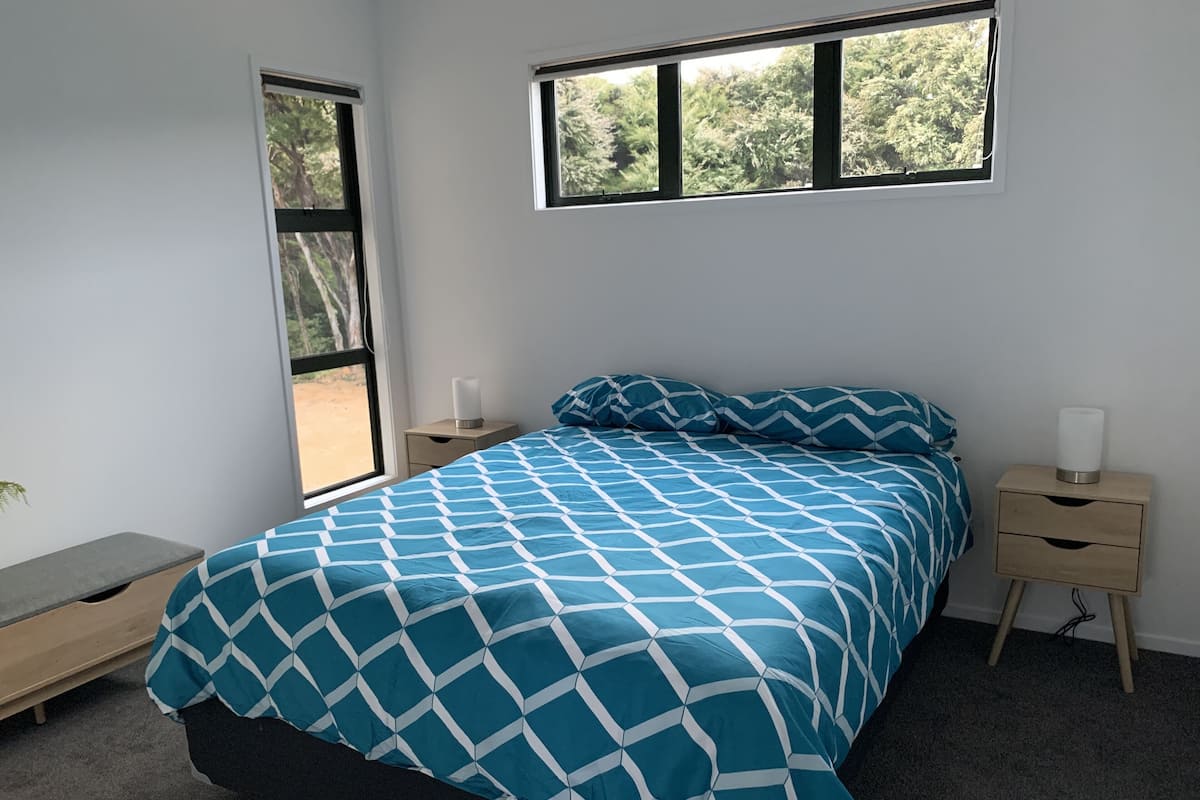 Panoramic House, Bay View (2) | 2 bedrooms, individually furnished, desk, laptop workspace