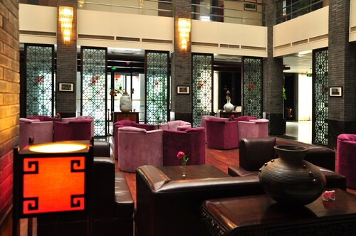 Xidi Taoyuan Renjia Hotel