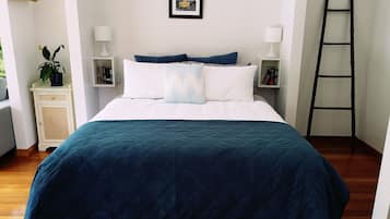 Casa de campo Premium, vista al jardín, en el área del jardín | Cortinas blackout, tabla de planchar con plancha y wifi gratis