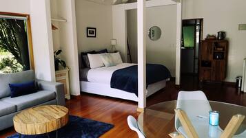 Premium Cottage, Garden View, Garden Area | Blackout curtains, iron/ironing board, free WiFi, bed sheets