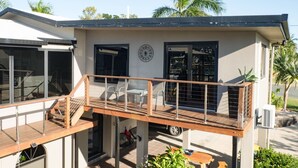Balcony - Oasis on Oceanview (Airlie Beach)
