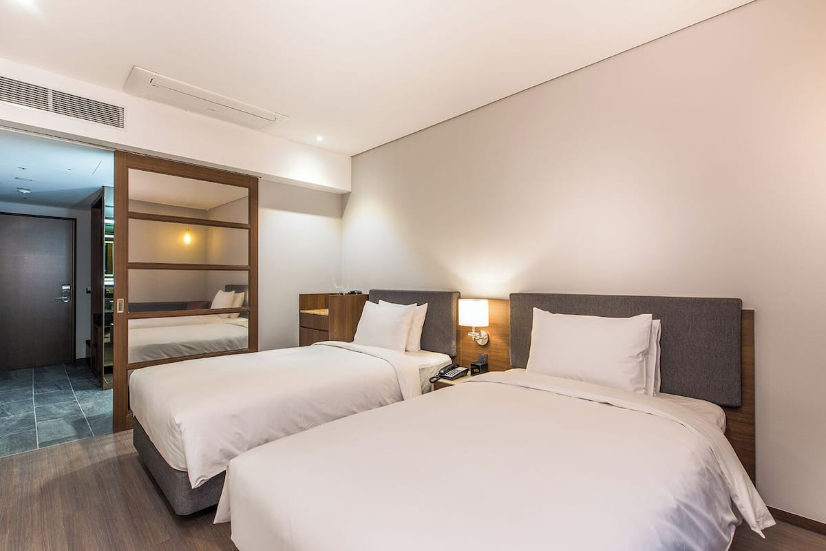 In-room safe, desk, blackout drapes, soundproofing