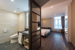 Deluxe King Room (Bigger than most in Seoul) | In-room safe, desk, blackout drapes, soundproofing