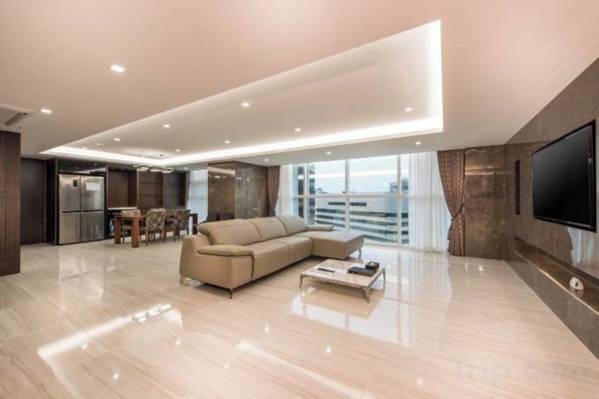 Presidential Suite