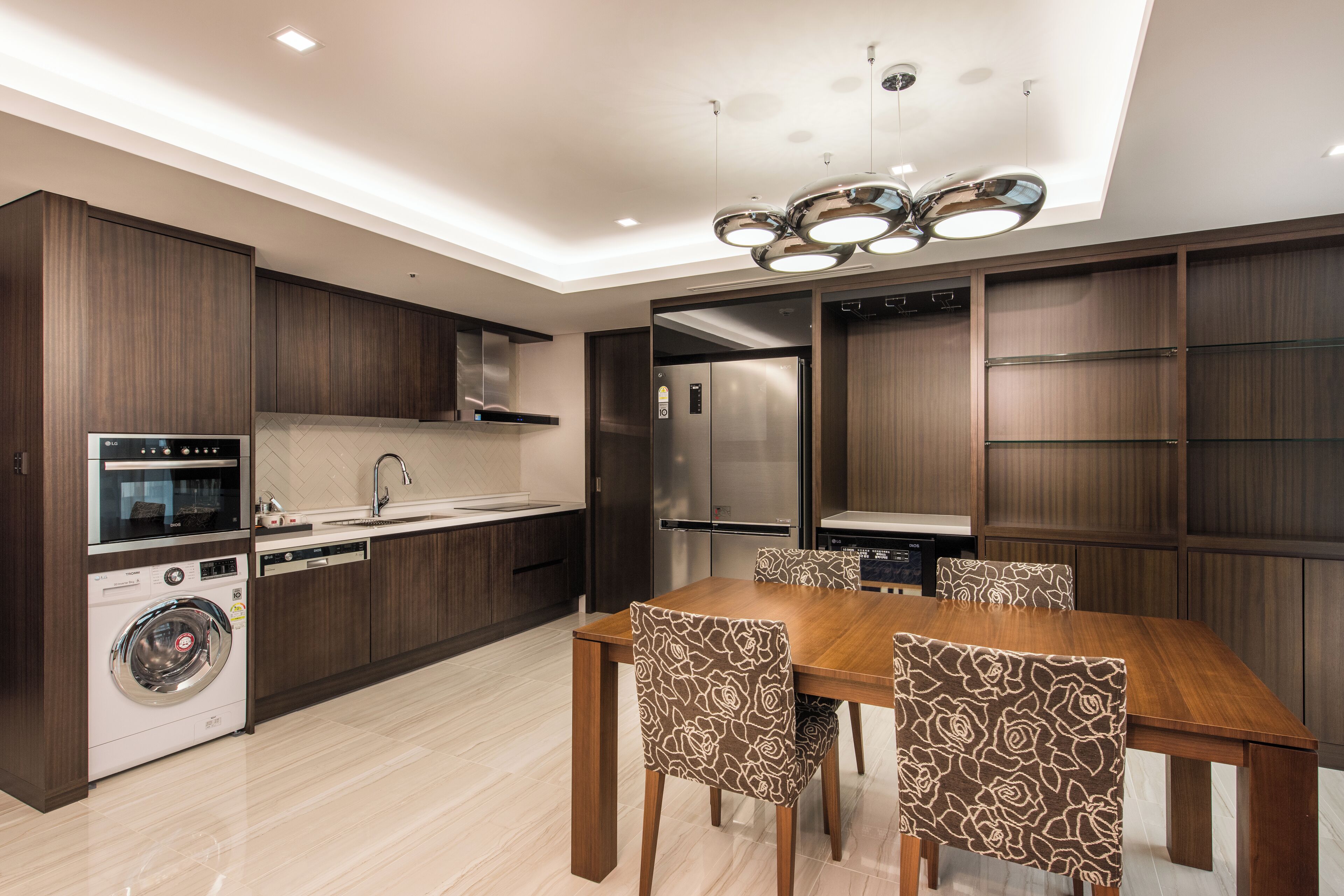 presidential suite, 2 bedrooms | in-room dining