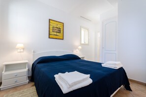 3 chambres, fer et planche Ă repasser, accĂšs au Wi-Fi (inclus)