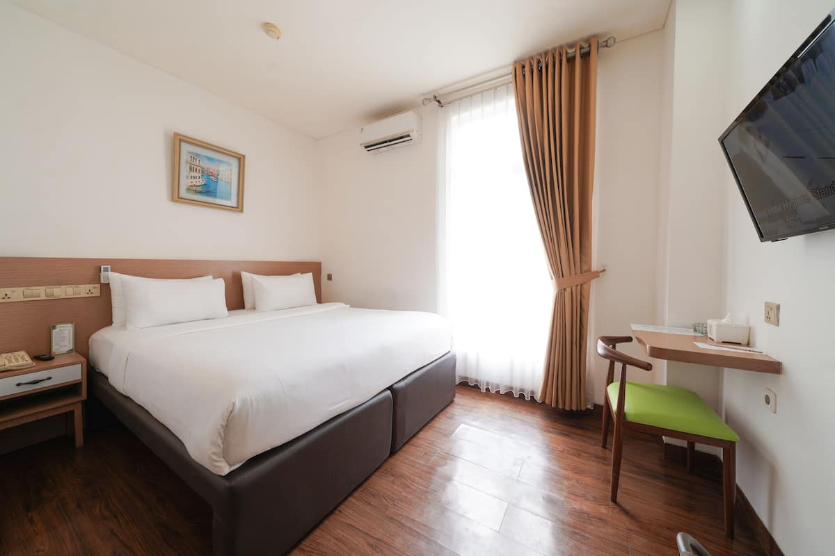 1 chambre, bureau, Wi-Fi gratuit, draps fournis