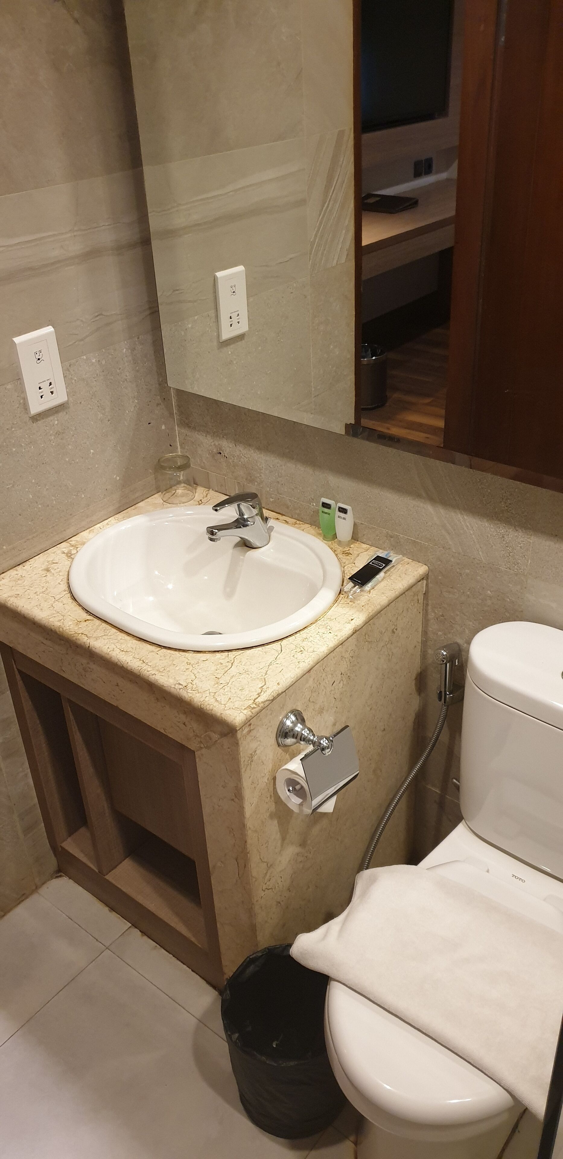 Photo - Rivoli Hotel Jakarta