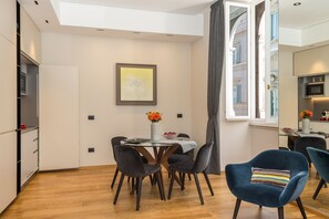 Dining - Piazza Venezia Suite Design (Roma)
