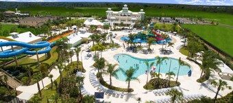 COCCOLARSI! Teatro + sala giochi + MASSIVE POOL + Water Park + GOLF + Close to Disn