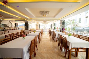 Restaurant - Yen Vy 04 Luxury Hotel (Quy Nhon)