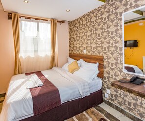 Premium bedding, desk, free WiFi - Hotel Green Court Nairobi (Nairobi)