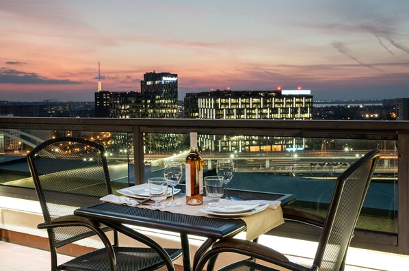 Penthouse Apartment with spa access included | City view