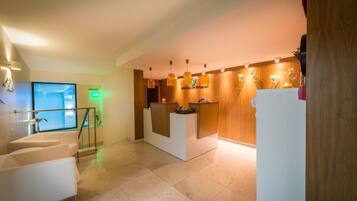 Couples treatment room(s), Turkish bath/hammam, body treatments