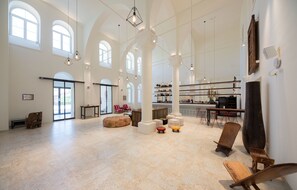 Lobby sitting area - Gabrium (Maria Enzersdorf)