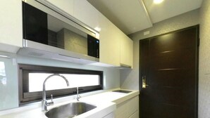Standard-Vierbettzimmer | Eigene Kochnische