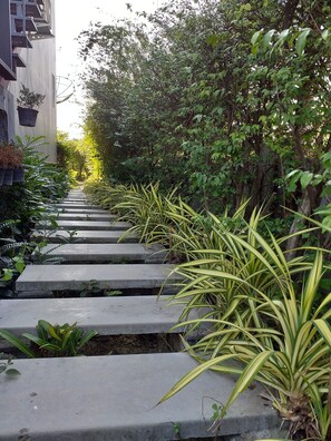 Garden - Plern Salaya Resort (Phutthamonthon)