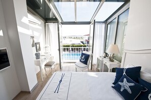 Premium bedding, minibar, in-room safe, desk - Sade Alacati Hotel (Cesme)