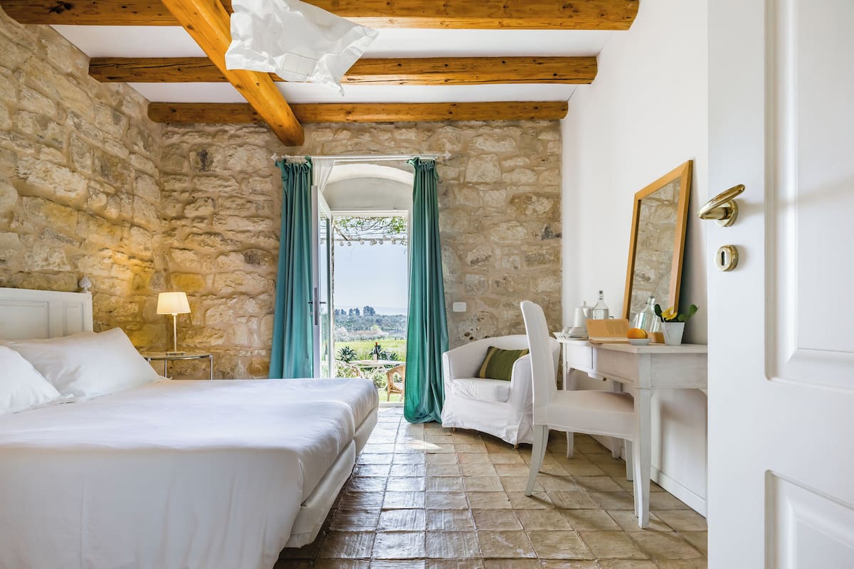 Panoramic Double Room, 1 Bedroom, Vineyard View (Vigna) | 1 bedroom, individually decorated, individually furnished, desk