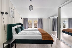 Casa estándar, 5 habitaciones, vista a la montaña | Cortinas blackout, tabla de planchar con plancha y wifi gratis