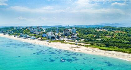 Gangneung Pension Sea and - Pet Friendly