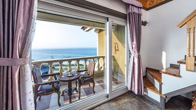 Gangneung Pension Sea and - Pet Friendly