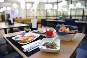 Daily buffet breakfast for a fee - Air Rooms Rome Airport by HelloSky (Fiumicino)