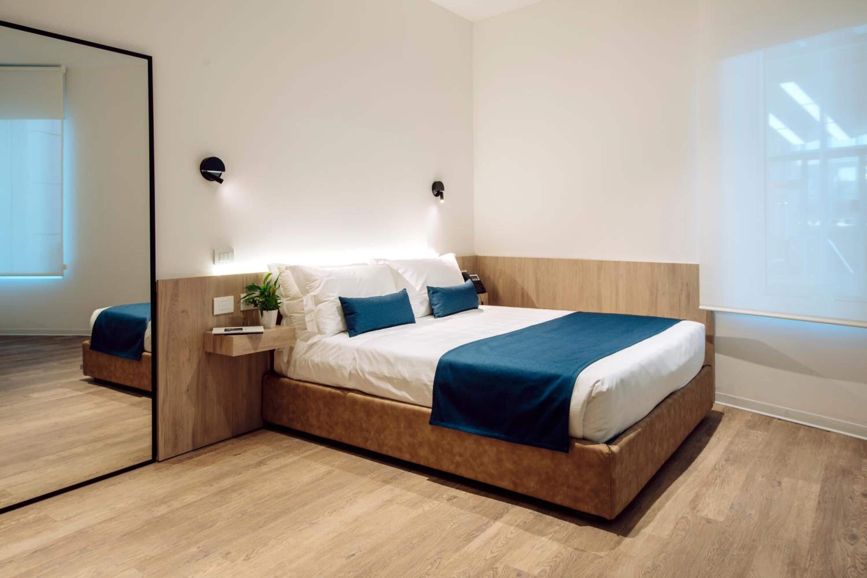 Photo - Air Rooms Rome Airport by HelloSky