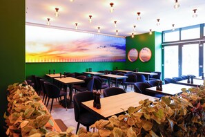 Breakfast area - Room's by Sleephotels (Hamburg)