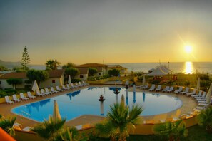 Seasonal outdoor pool - Villaggio Borgo Marino (Zambrone)