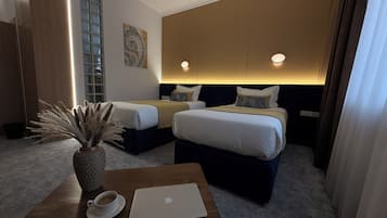 Standard Twin Room, Mountain View | Premium bedding, minibar, in-room safe, desk