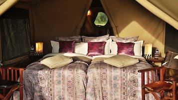 Desk, blackout curtains, bed sheets