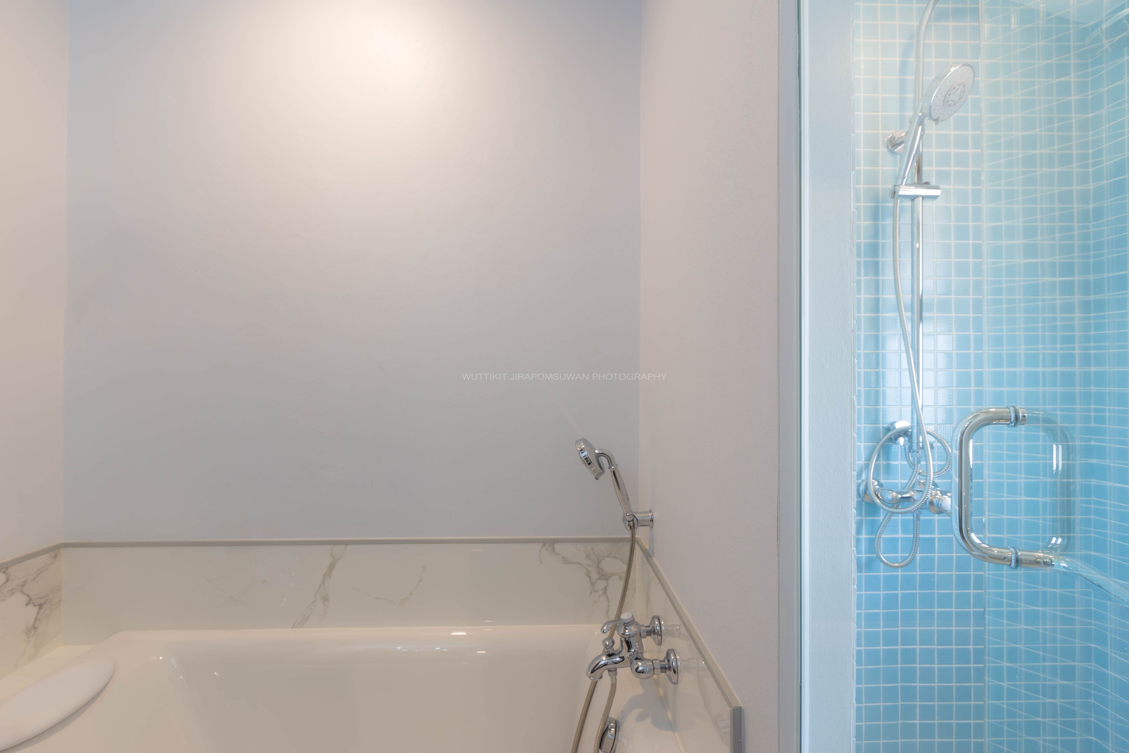 premium deluxe room with bathtub | bathroom | free toiletries, hair dryer, bathrobes, slippers