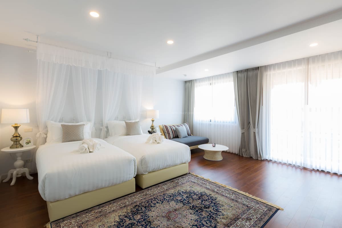 Free minibar, in-room safe, desk, iron/ironing board