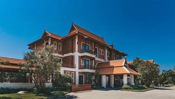 واجهة المنشأة