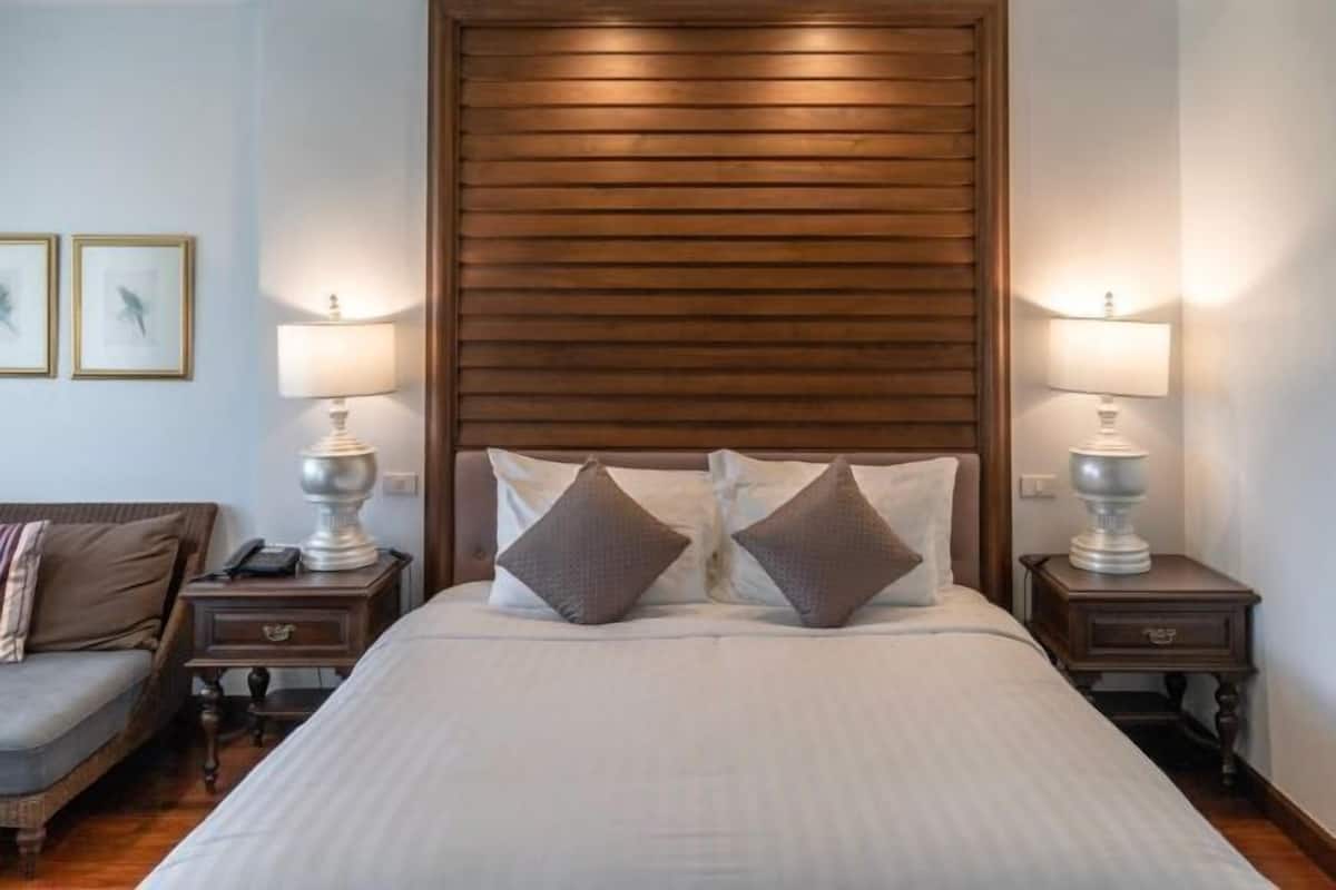 Free minibar, in-room safe, desk, iron/ironing board