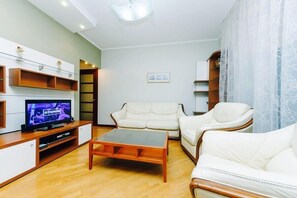 Apartment (Kreschatik street, 25)